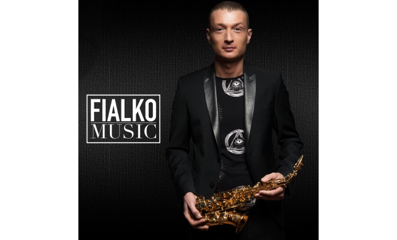 Fialko-Music ist ein Projekt vom Saxophonisten Anton Fialko, der sowohl als Solosaxophonist als auch mit seiner Band das hochwertige musikalische Entertainment bietet. Bornheim